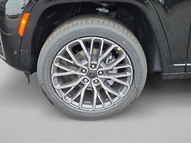 New 2027 Jeep Grand Cherokee Summit AWD/4WD image 10