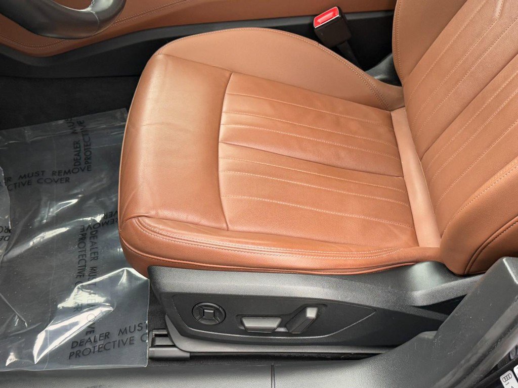 Used 2023 Audi A6 Premium Plus image 24