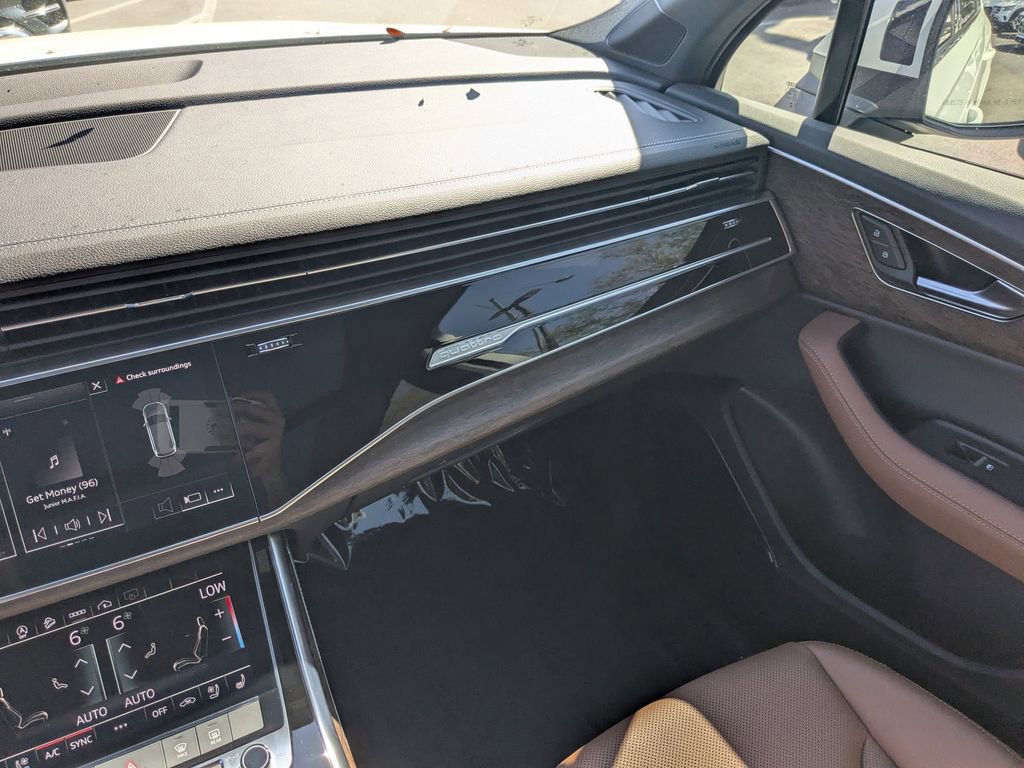 Used 2025 Audi Q7 3.0T Premium Plus w/ Premium Plus Package image 4