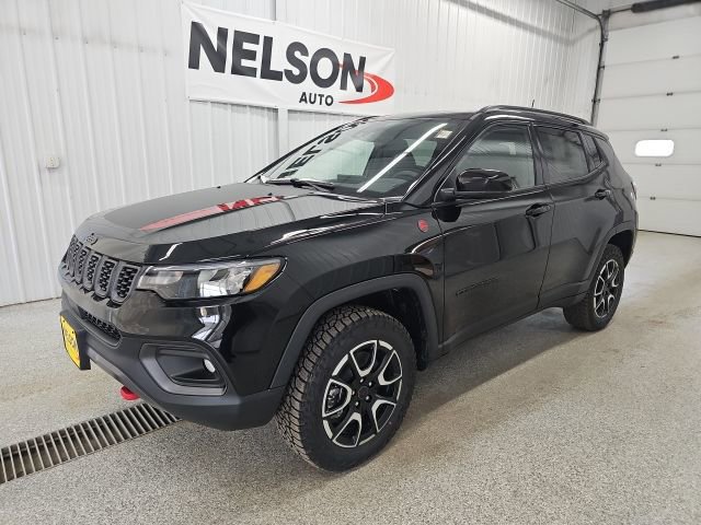 New 2026 Jeep Compass Trailhawk image 4