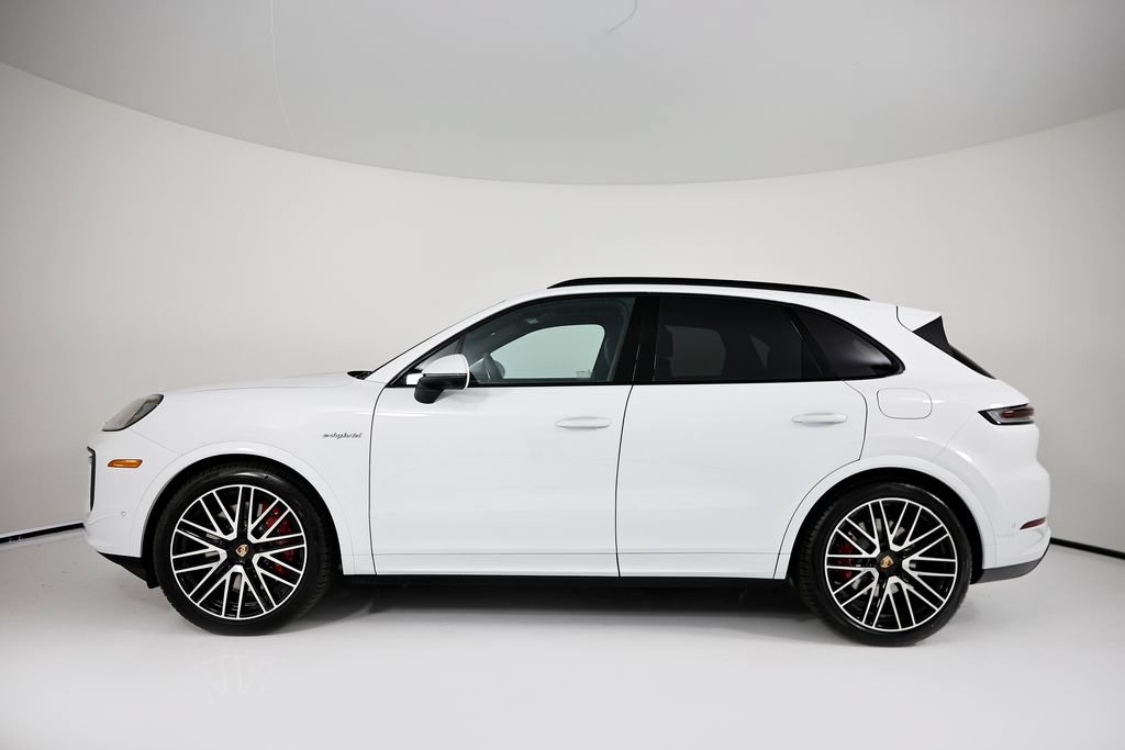 New 2026 Porsche Cayenne S AWD/4WD image 2