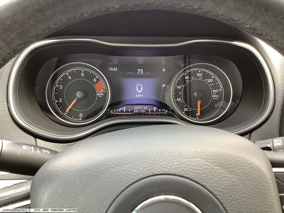 Used 2020 Jeep Cherokee Limited FWD image 10