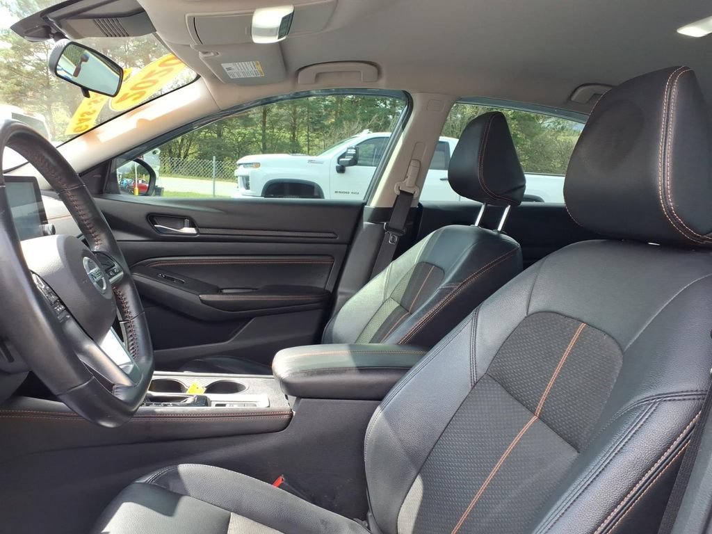 Used 2020 Nissan Altima 2.5 SR AWD/4WD image 11