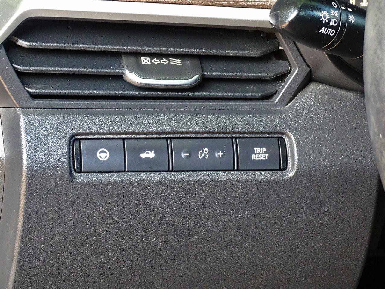 Used 2020 Nissan Altima 2.5 SL FWD image 25