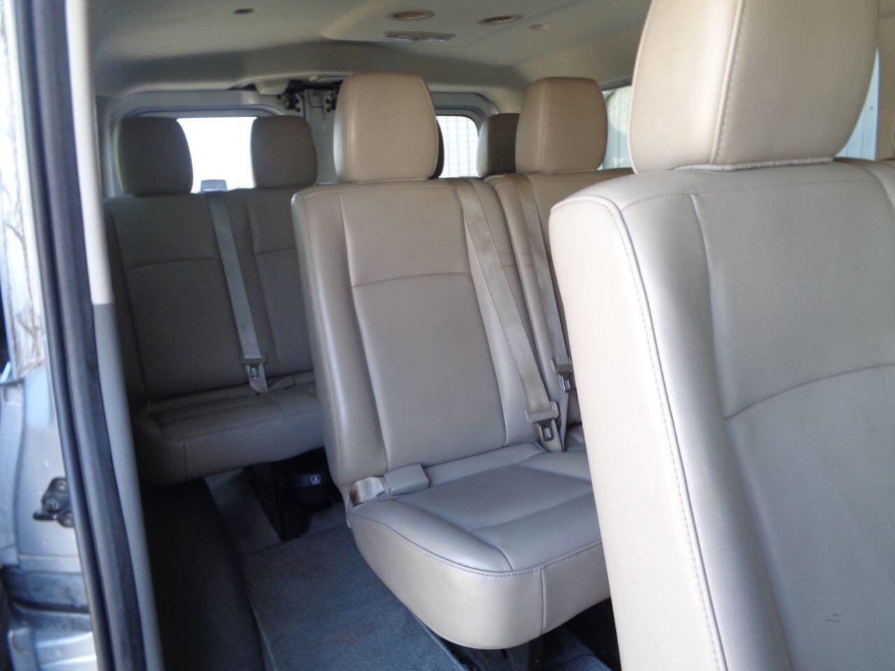 Used 2019 Nissan NV 3500 SL RWD image 37