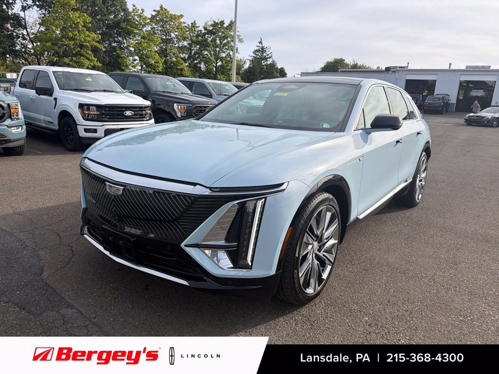 Used 2024 Cadillac Lyriq Luxury