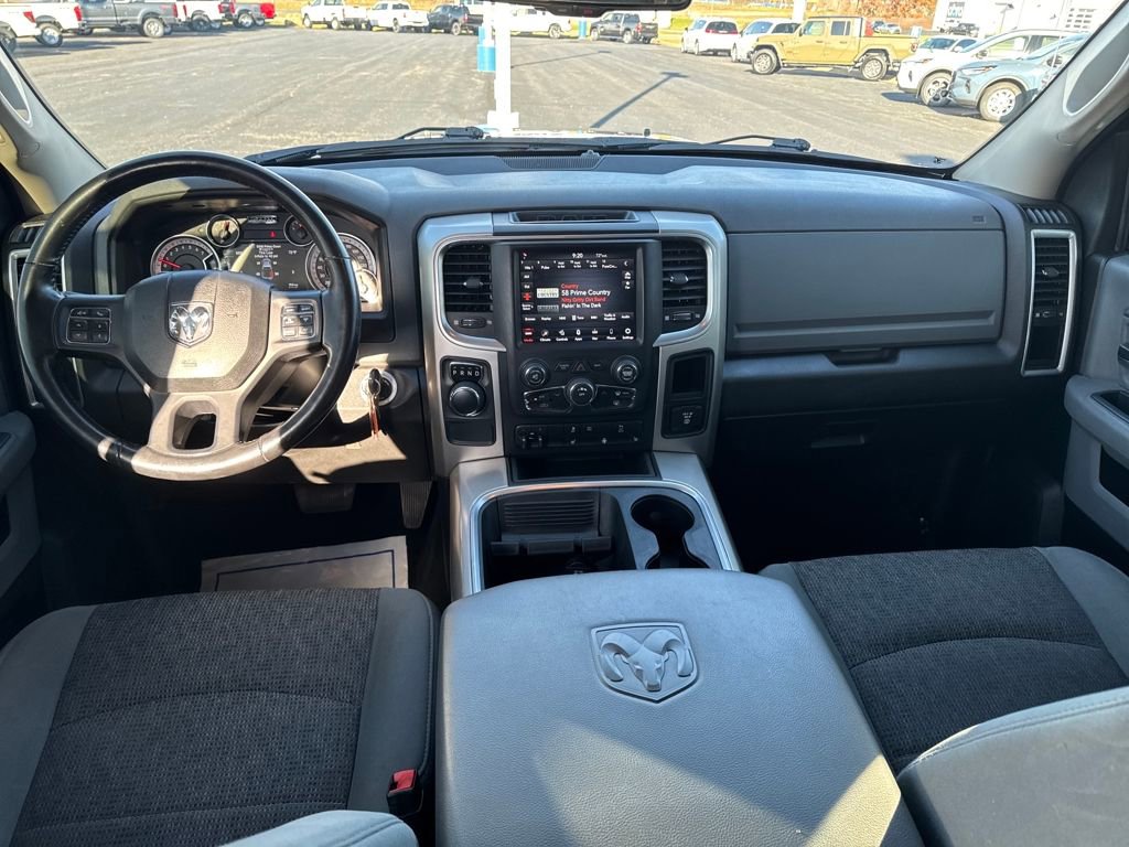 Used 2020 RAM 1500 Classic SLT w/ Luxury Group image 12