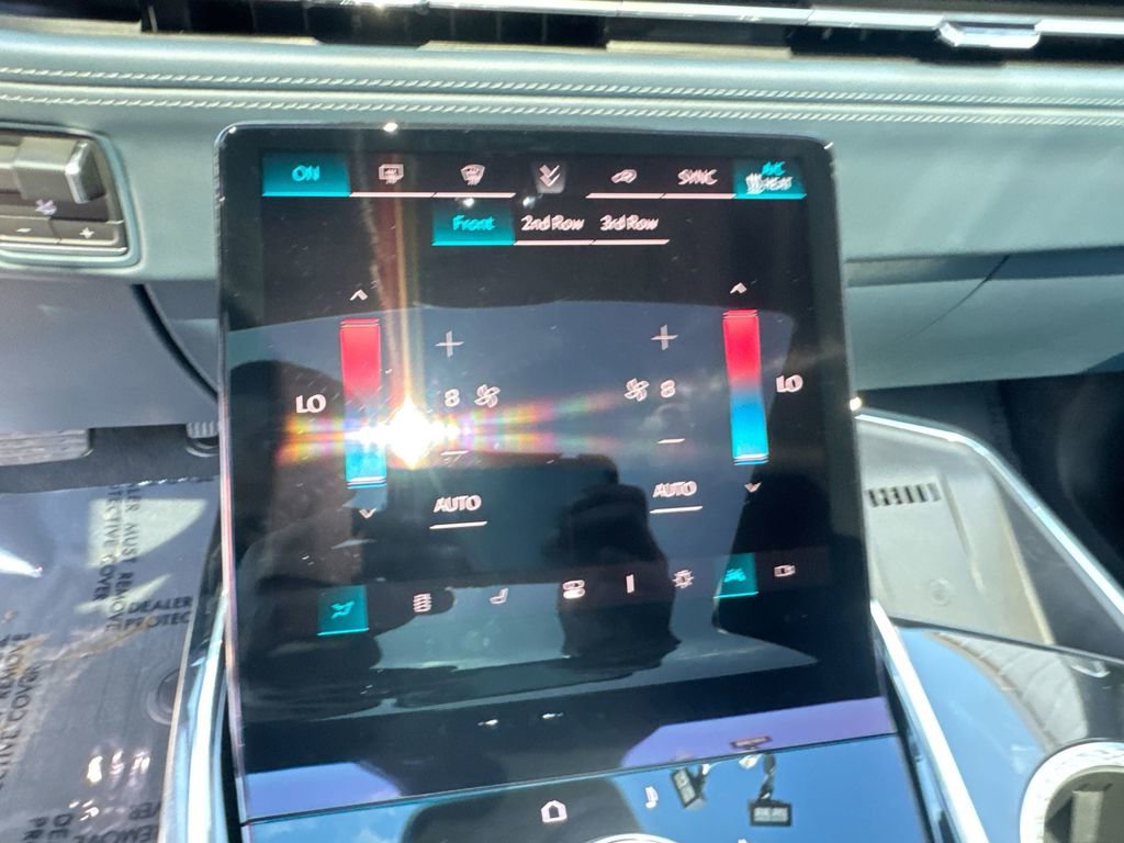 Used 2025 Cadillac Escalade IQ Sport 2 w/ LPO, ONYX Package image 24