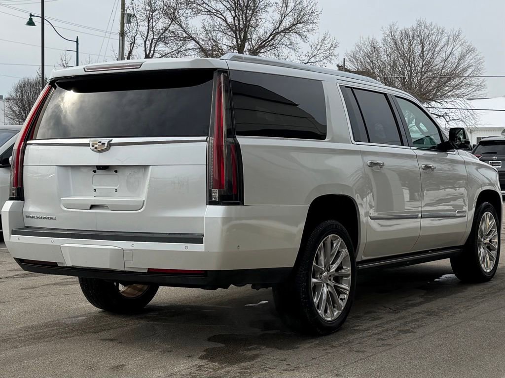 Used 2018 Cadillac Escalade ESV Premium Luxury image 10