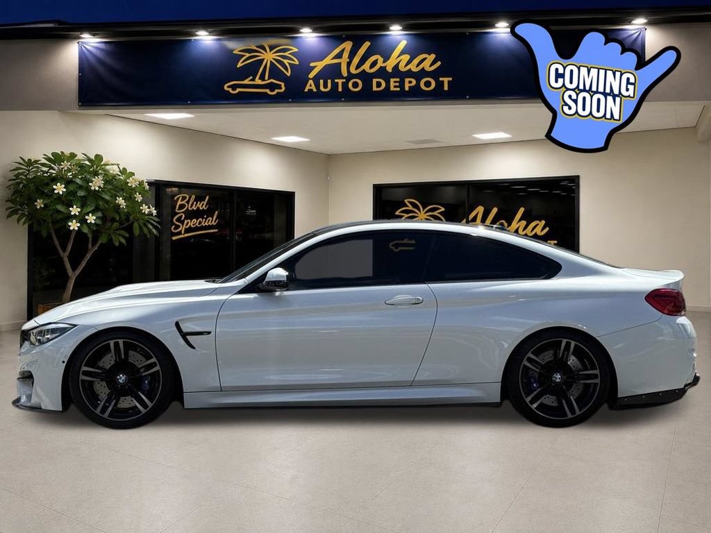Used 2018 BMW M4 Coupe RWD image 2
