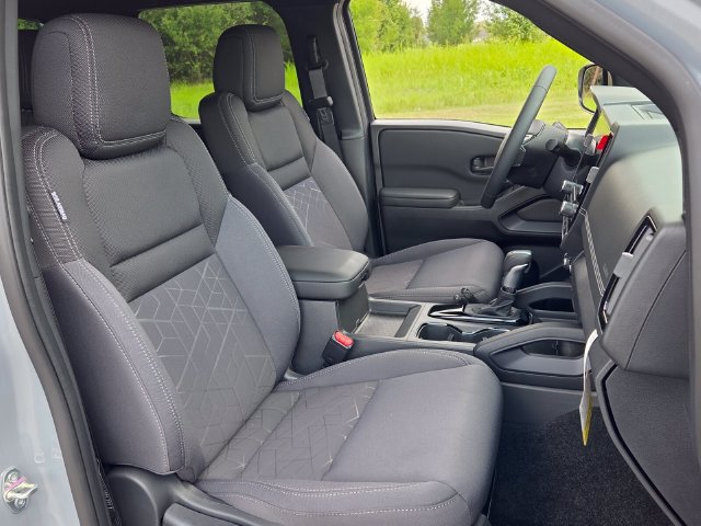 New 2027 Nissan Frontier SV w/ SV Convenience Package RWD image 15
