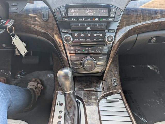 Used 2011 Acura MDX w/ Advance & Entertainment Pac AWD/4WD image 13