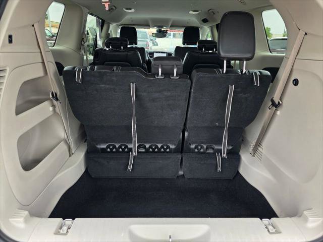 Certified 2023 Chrysler Pacifica Touring-L FWD image 19