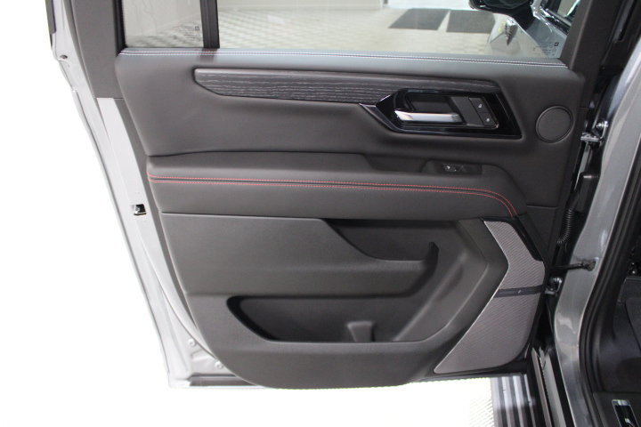 New 2026 GMC Yukon XL AT4 Ultimate AWD/4WD image 24