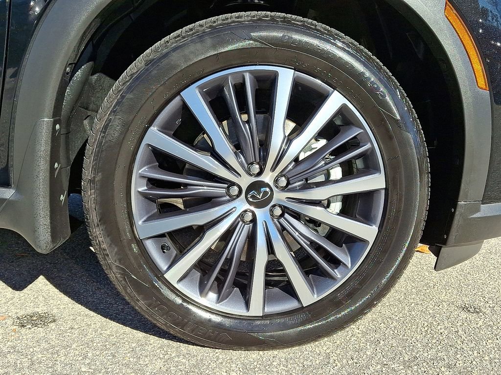 Used 2025 INFINITI QX60 Sensory w/ Vision Package image 8