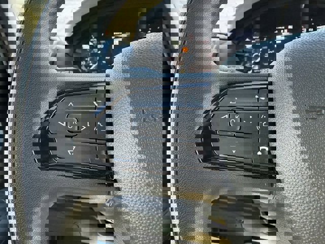 Used 2025 RAM ProMaster 2500 w/ Storage Group image 14