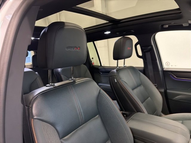 Used 2025 GMC Acadia AT4 image 38