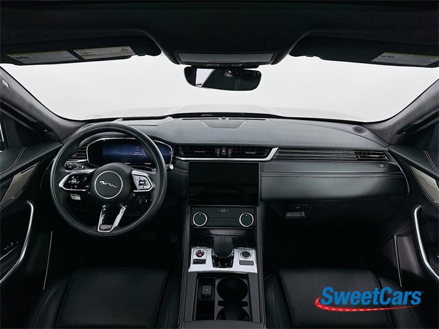 Used 2025 Jaguar F-PACE R-Dynamic S image 15