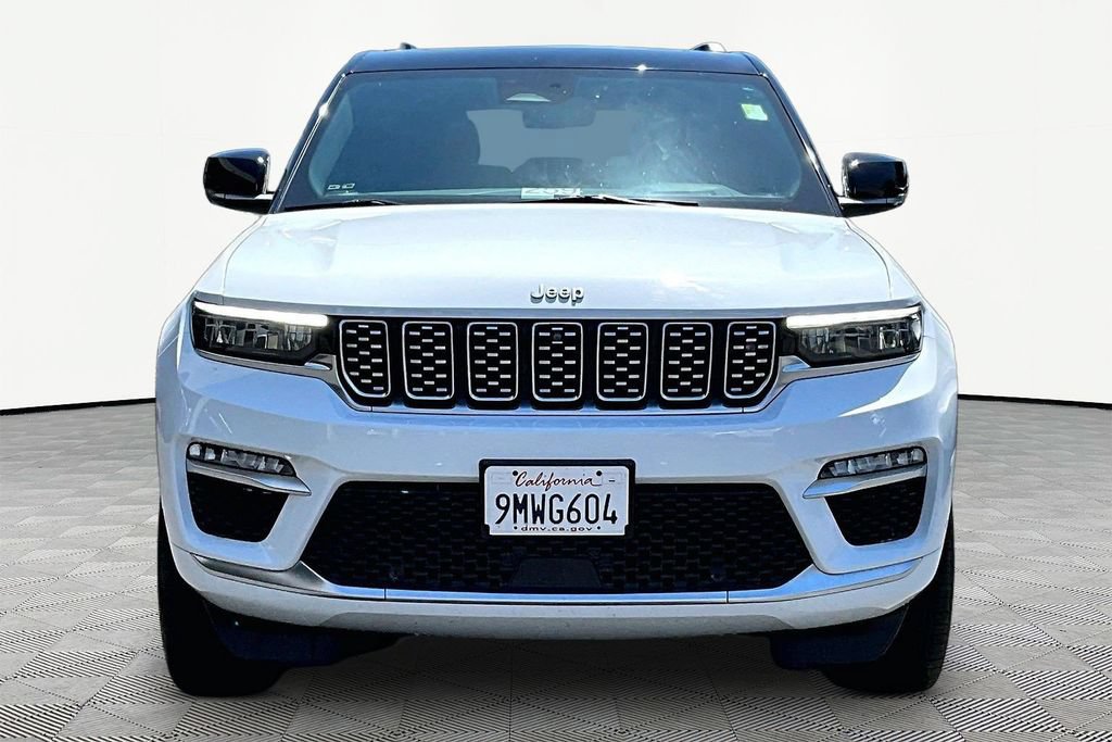 Used 2022 Jeep Grand Cherokee Summit AWD/4WD image 3