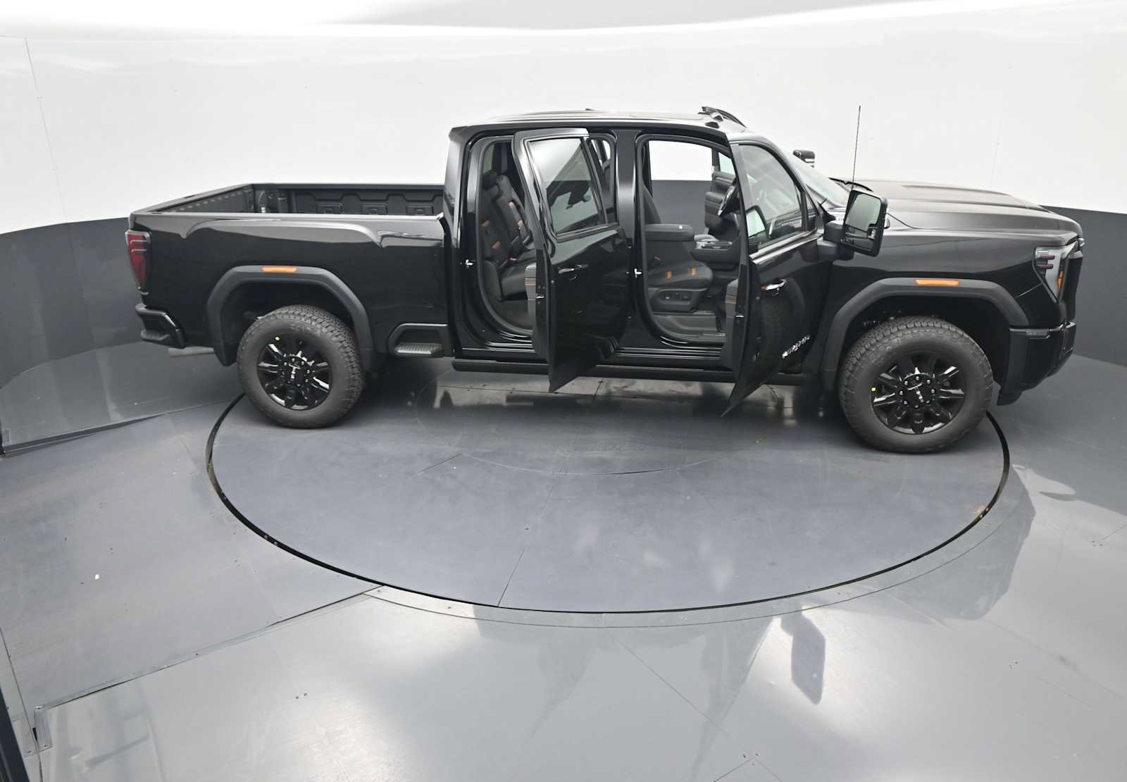 New 2026 GMC Sierra 2500 AT4 w/ AT4 Premium Plus Package AWD/4WD image 40