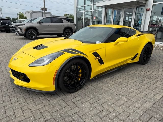Used 2018 Chevrolet Corvette Grand Sport w/ Grand Sport Heritage Package RWD image 3