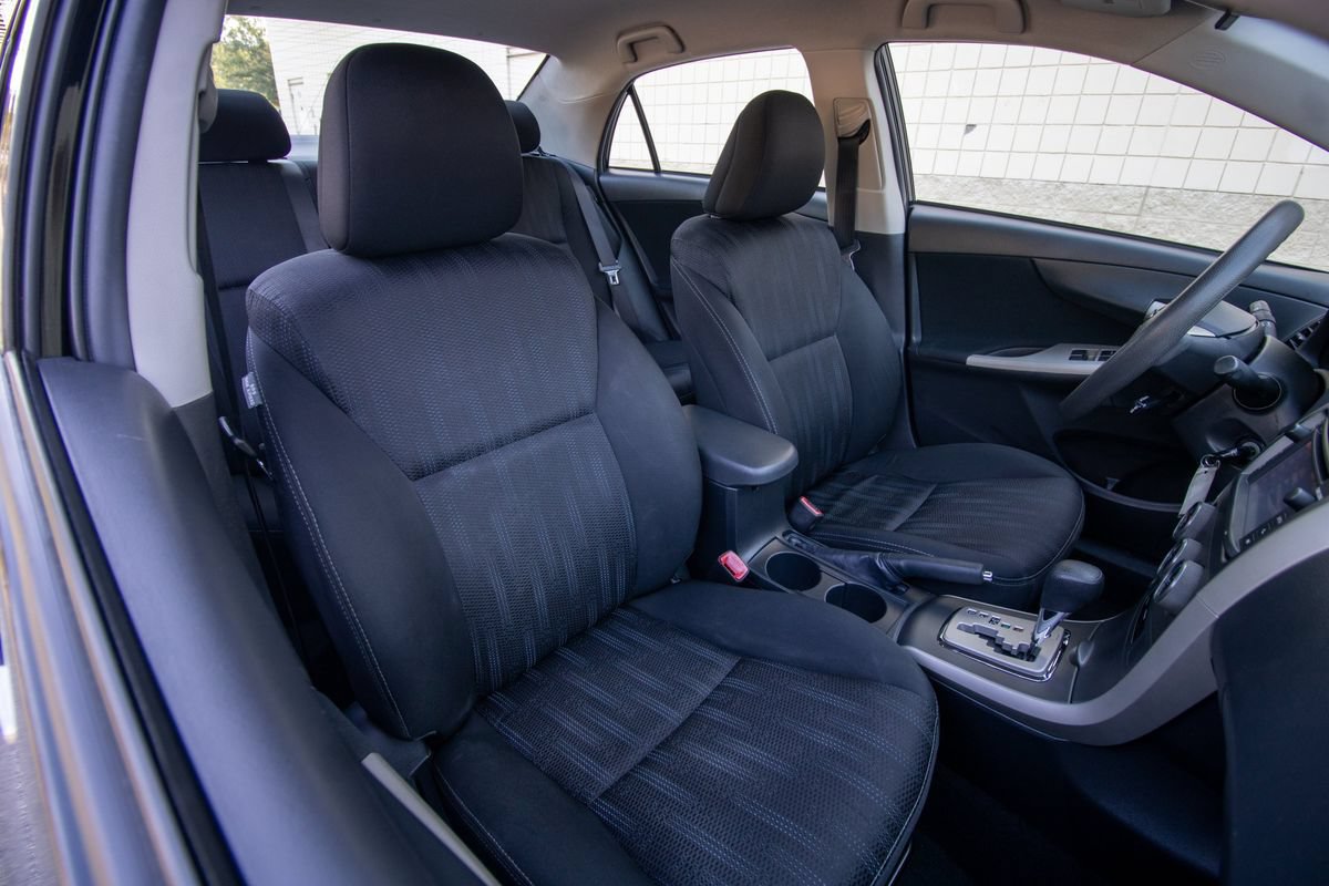Used 2013 Toyota Corolla S FWD image 19