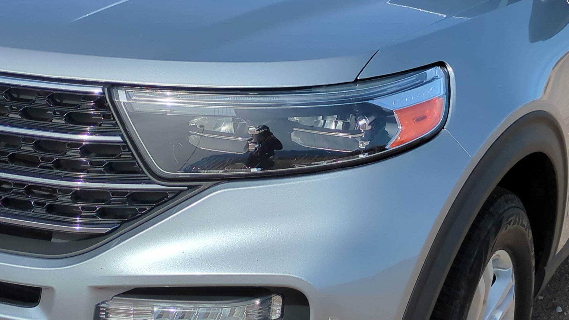 Used 2021 Ford Explorer XLT w/ Equipment Group 202A image 10