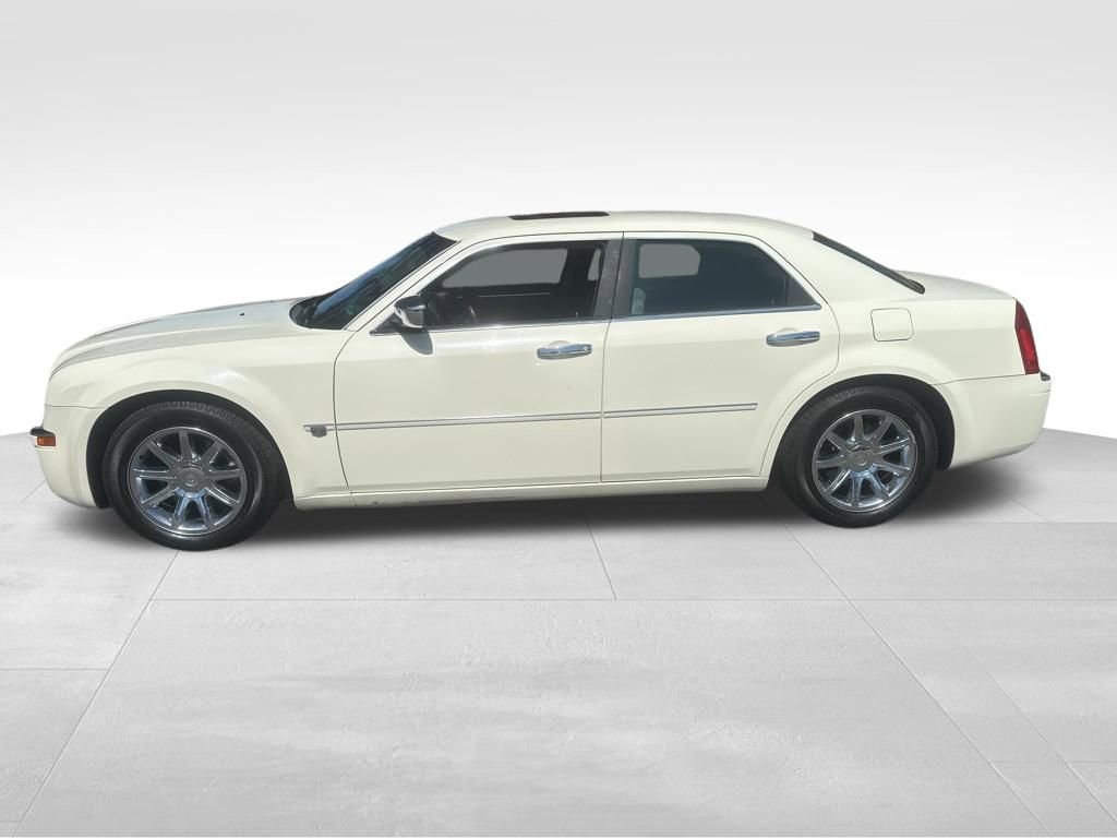 Used 2006 Chrysler 300 C w/ Navigation & Sound Group II image 11