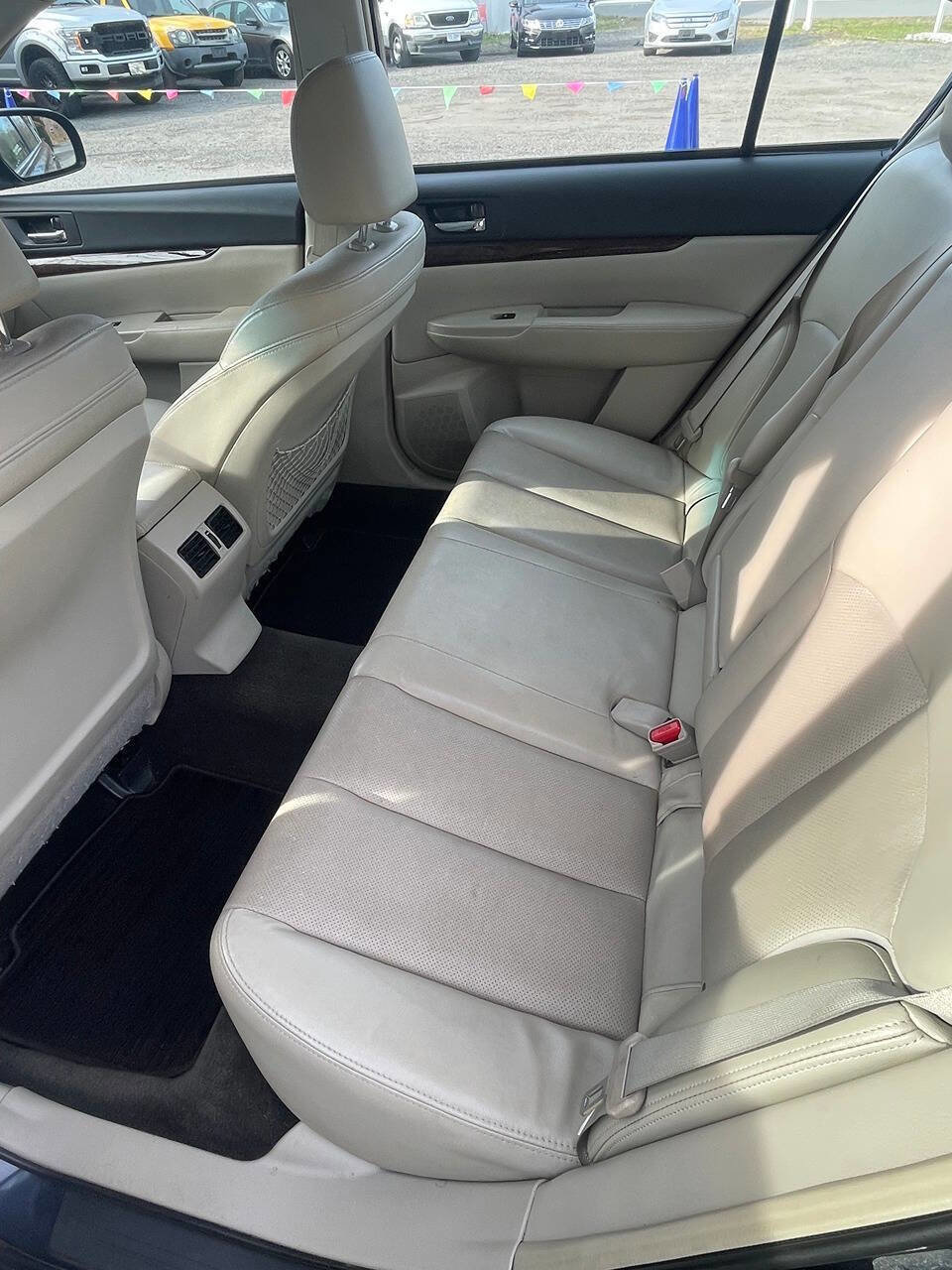 Used 2013 Subaru Legacy 3.6R Limited image 10