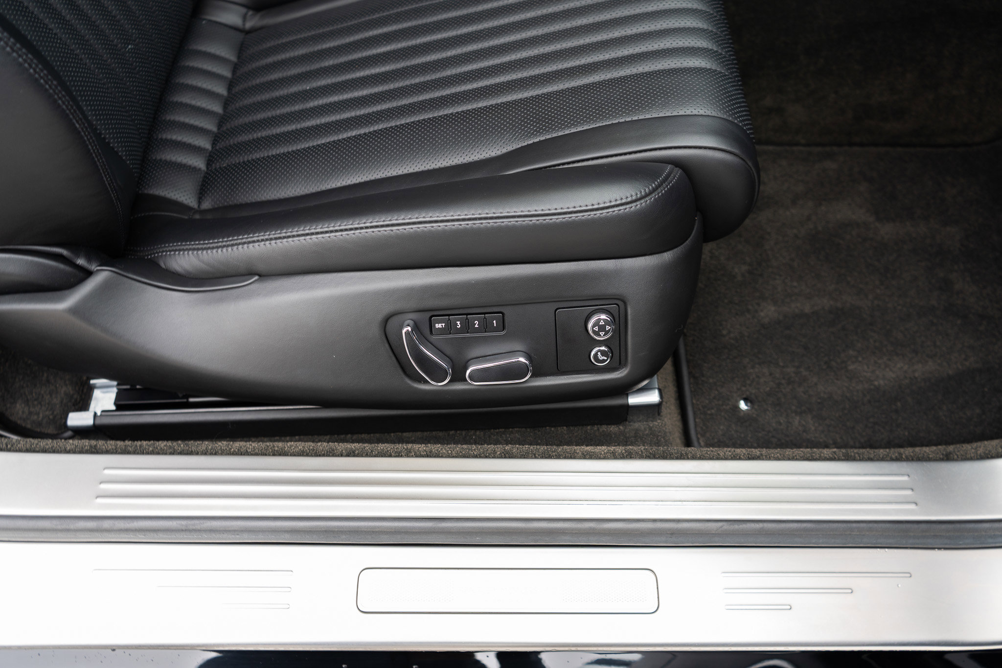 Used 2016 Bentley Continental GT image 37