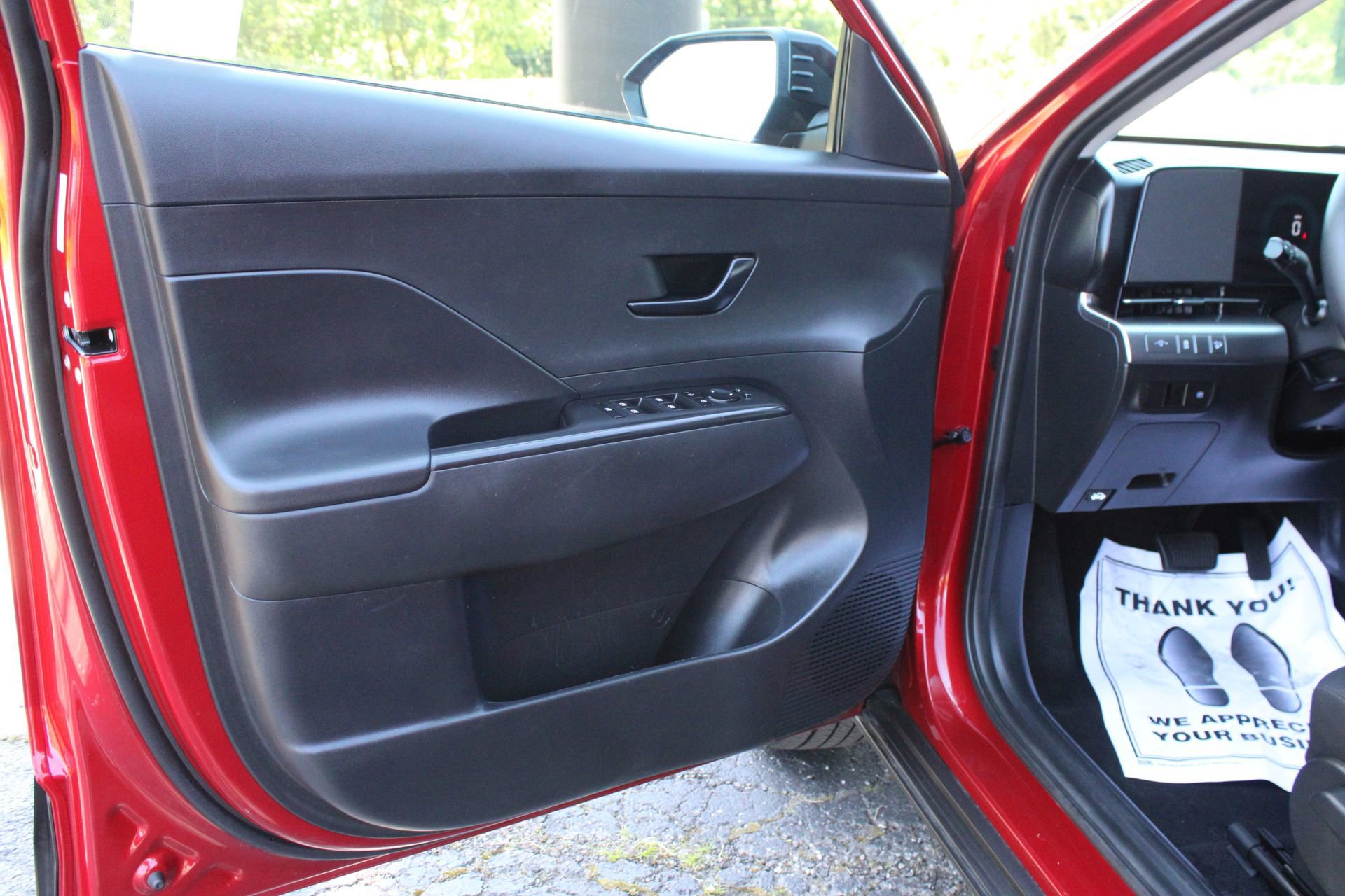 Used 2026 Hyundai Kona SEL Sport FWD image 11