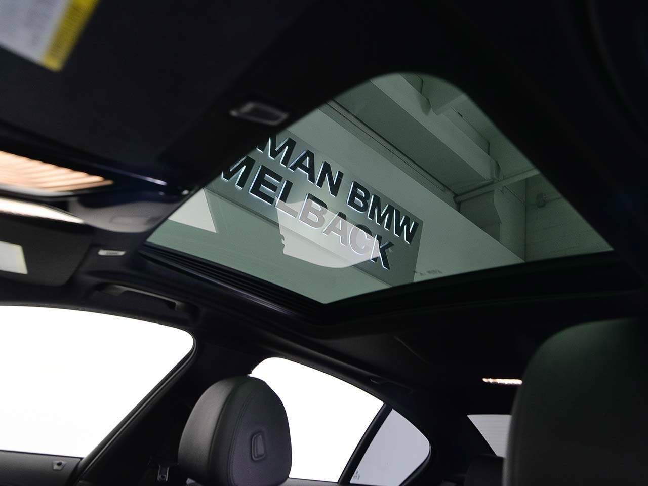 Used 2017 BMW 530i RWD image 8