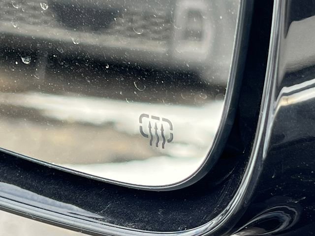 Used 2018 Chrysler Pacifica Touring-L Plus image 43