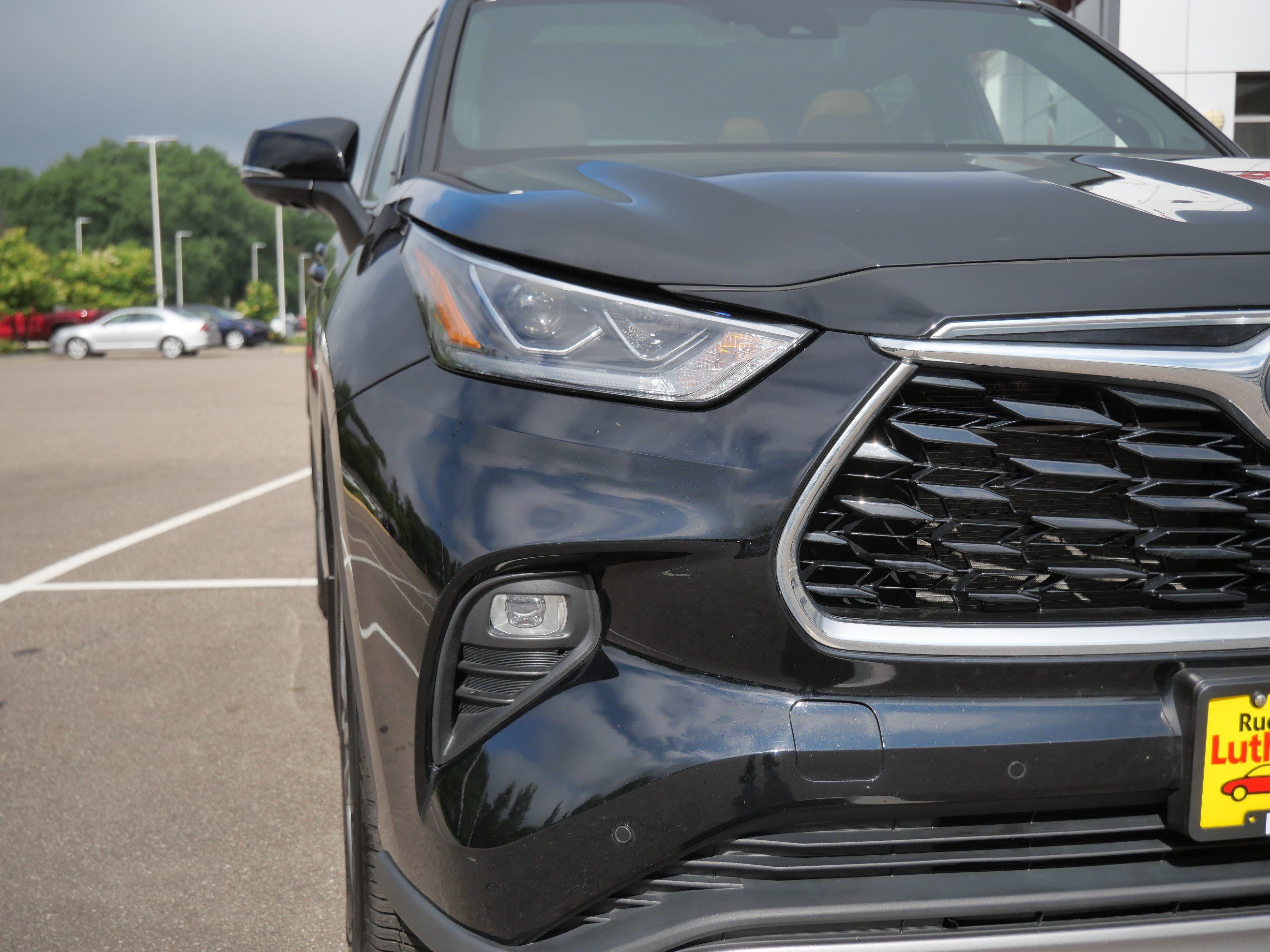 Used 2022 Toyota Highlander Platinum AWD/4WD image 17
