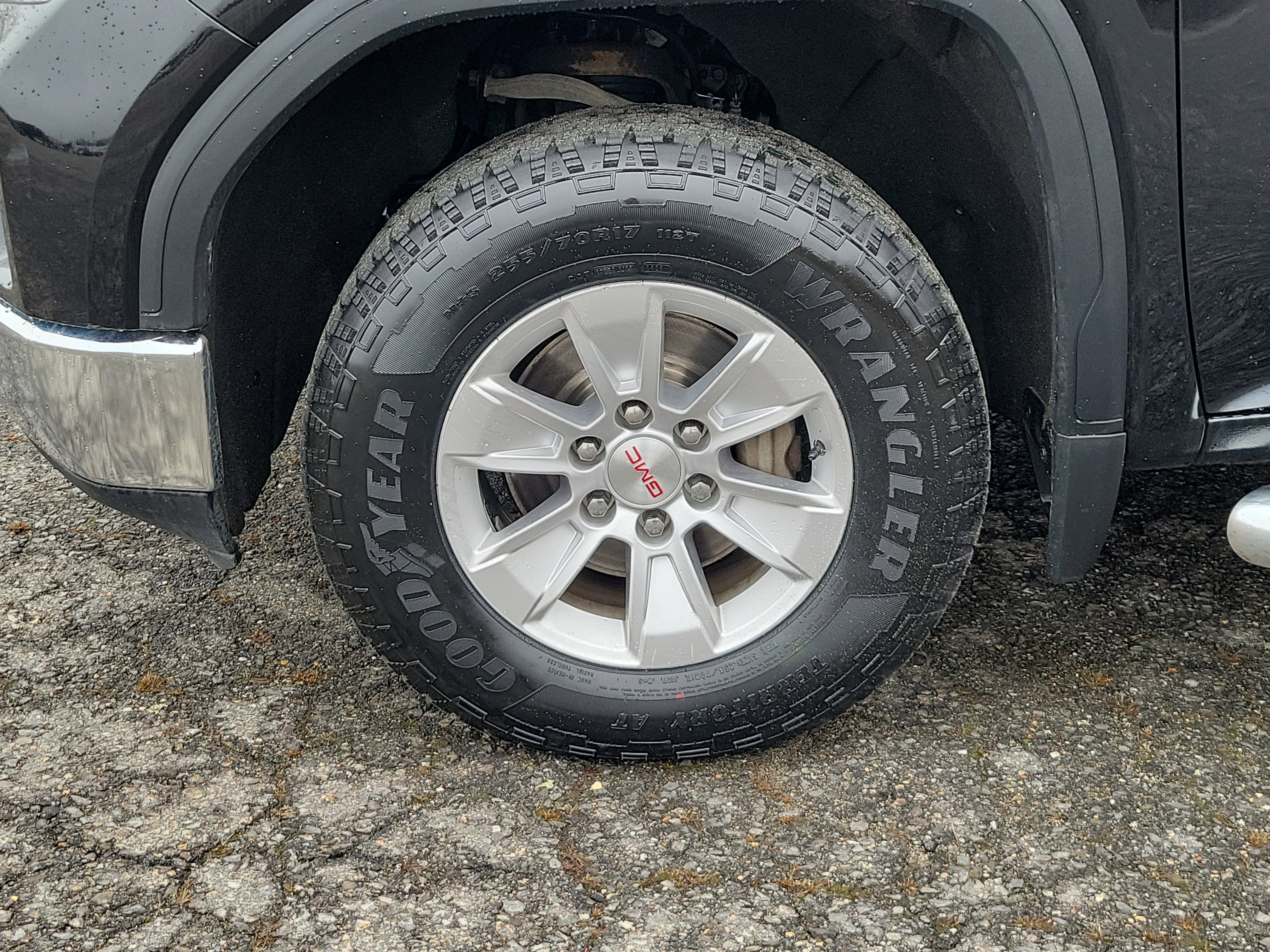 Used 2020 GMC Sierra 1500 SLE w/ SLE Value Package image 12