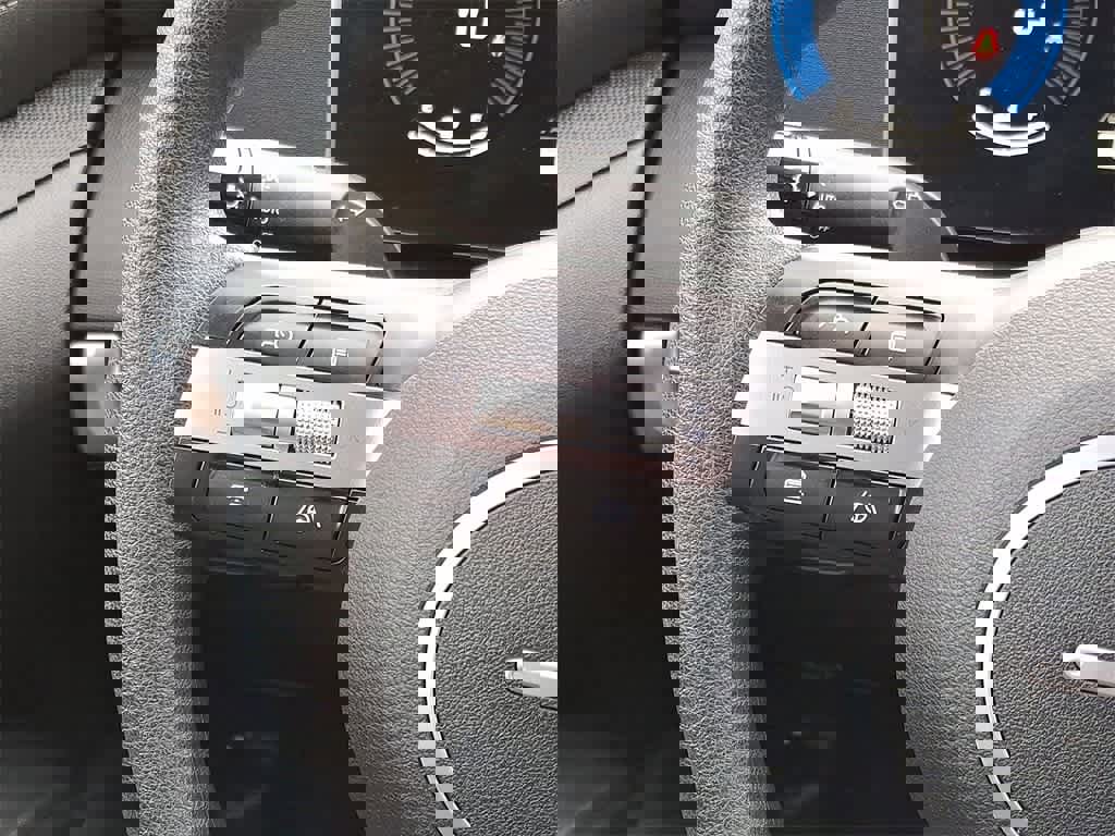 Certified 2025 Hyundai Tucson SE image 20