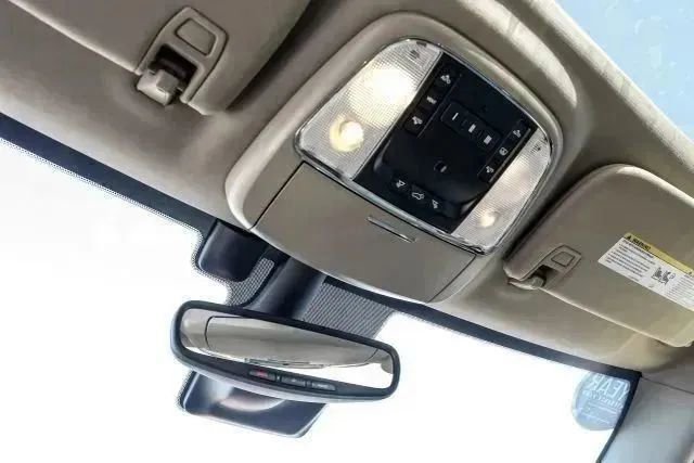 Used 2021 Jeep Grand Cherokee Limited w/ Luxury Group II AWD/4WD image 36