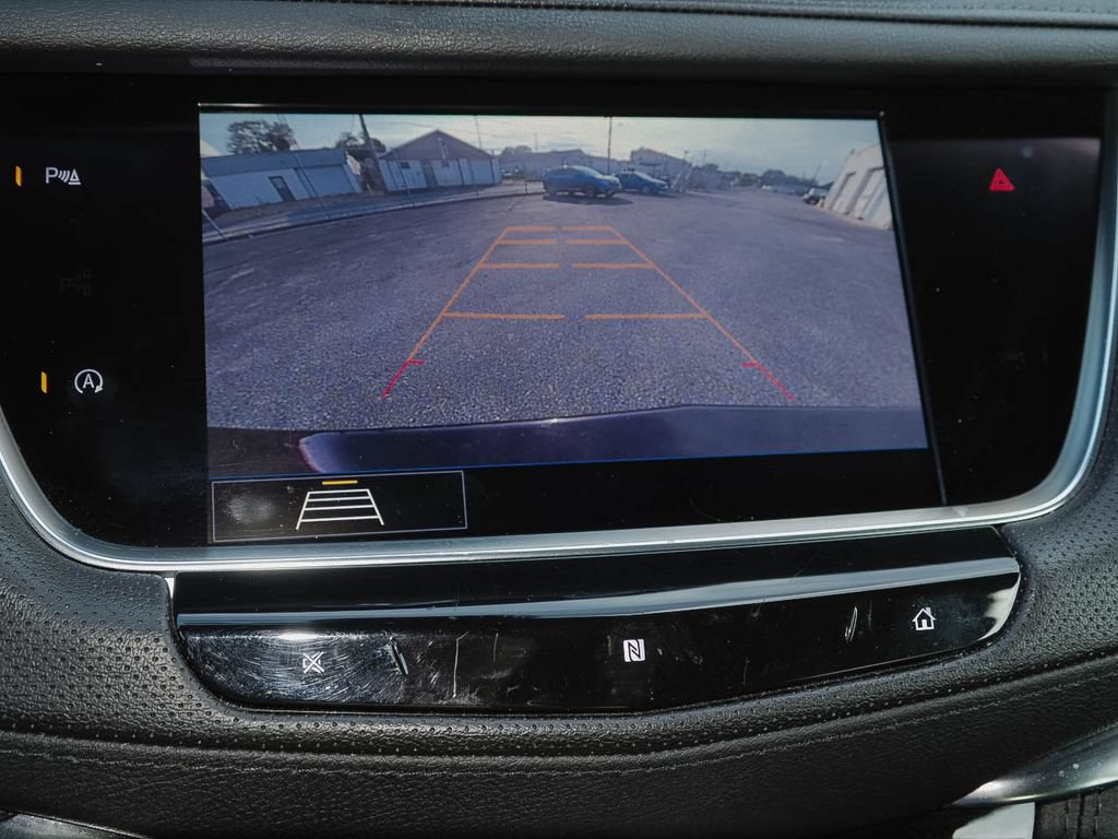 Certified 2020 Cadillac XT5 Premium Luxury AWD/4WD image 12