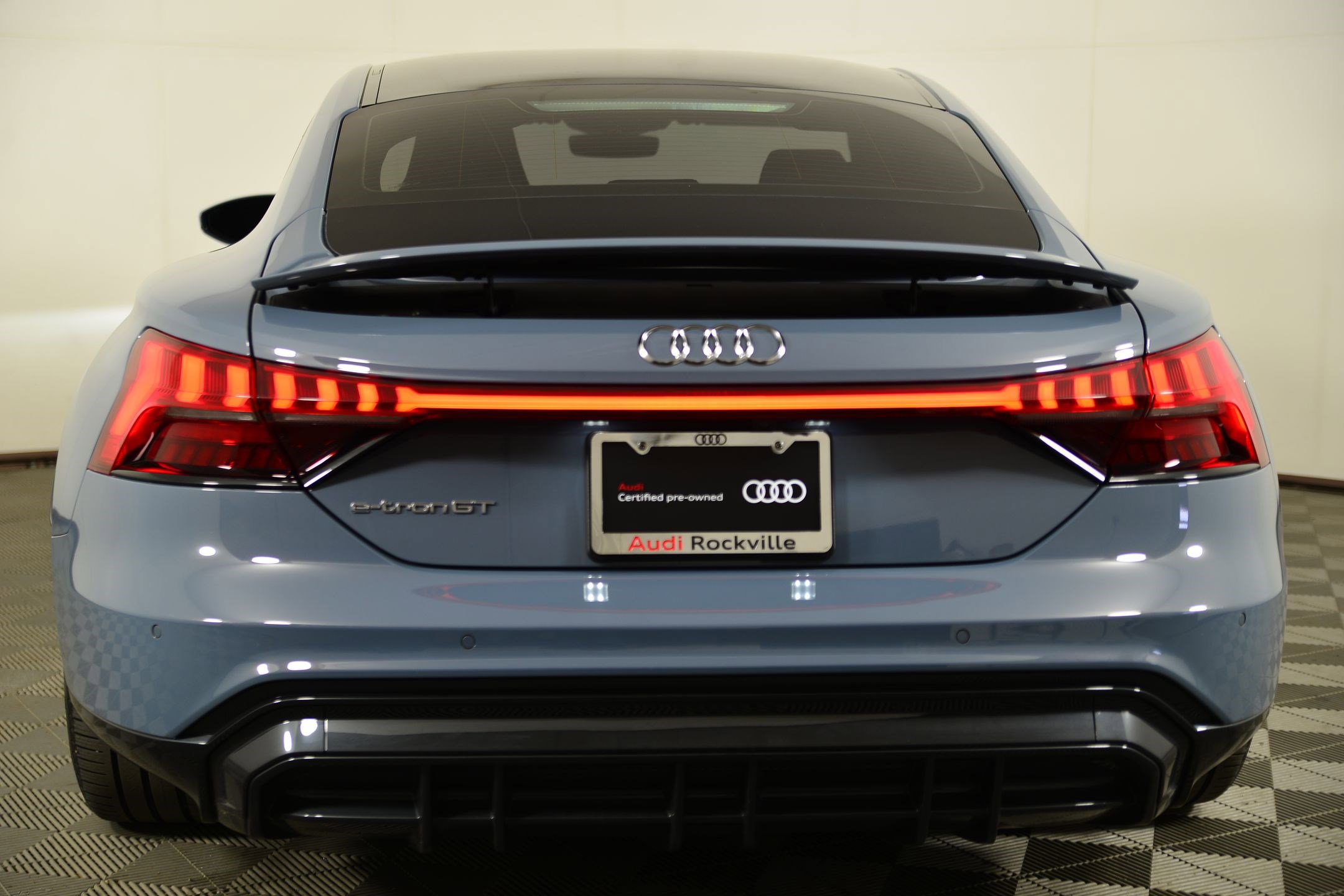 Certified 2023 Audi e-tron GT Premium Plus image 8