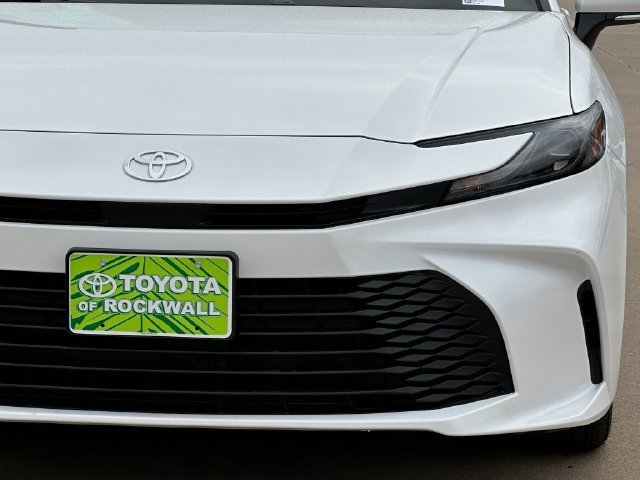 New 2026 Toyota Camry LE FWD image 8