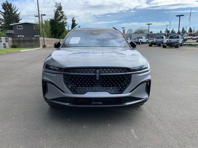 Certified 2024 Lincoln Nautilus Reserve w/ Equipment Group 202A AWD/4WD image 11