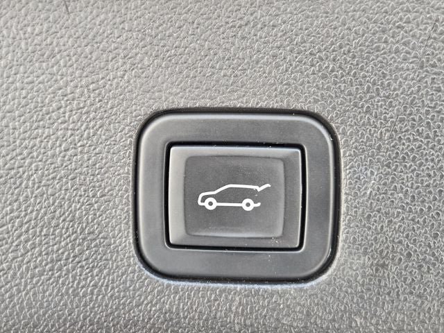 Used 2021 Cadillac Escalade Premium Luxury w/ Driver Assist Tech Package AWD/4WD image 40