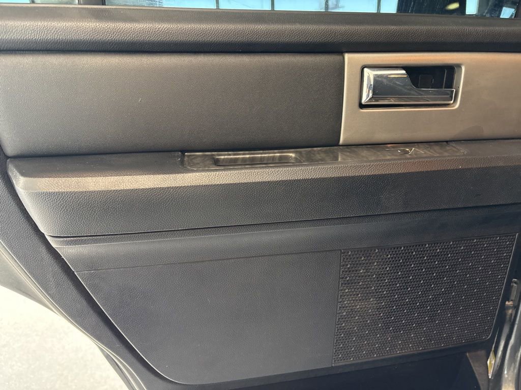Used 2017 Ford Expedition Limited w/ Equipment Group 301A image 18