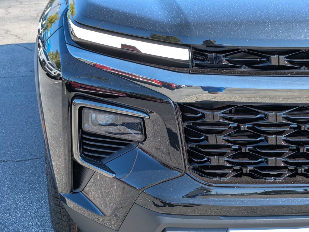 New 2027 Chevrolet Traverse Z71 w/ Enhanced Driving Package AWD/4WD image 10