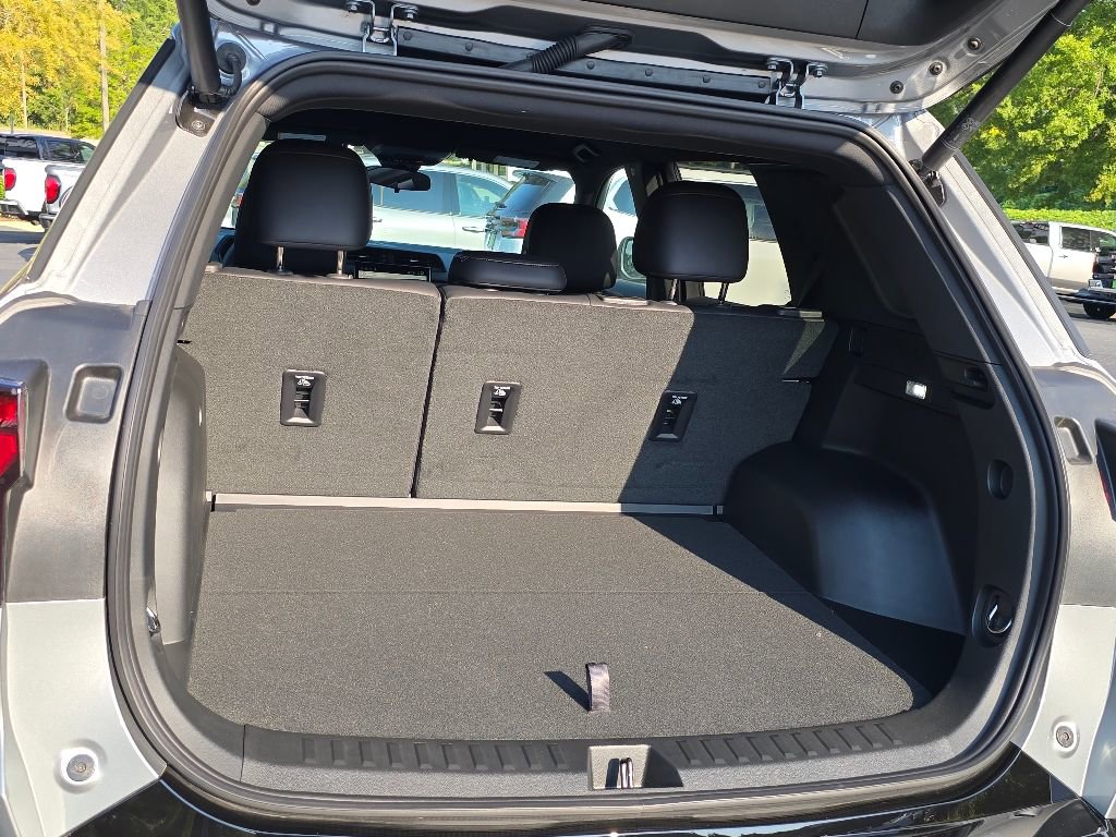 New 2026 GMC Terrain AT4 w/ Convenience Package III image 8