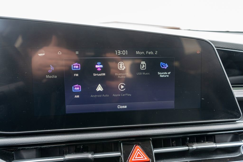 Used 2025 Kia Niro EX w/ EX Cold Weather Package image 34