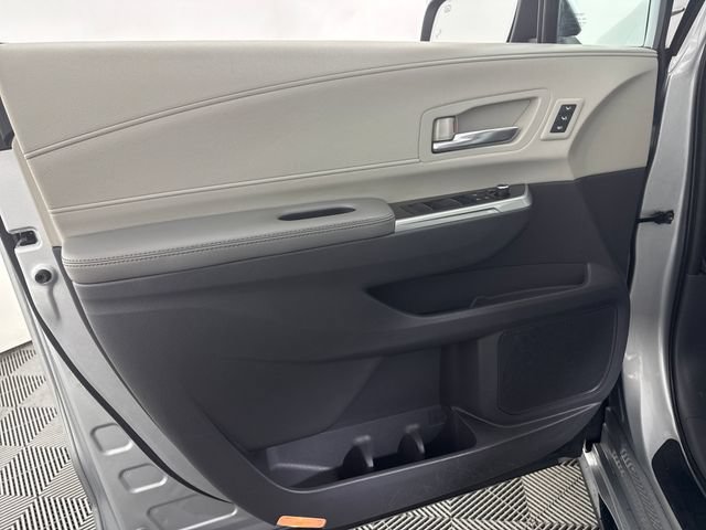 Used 2022 Toyota Sienna Limited AWD/4WD image 52