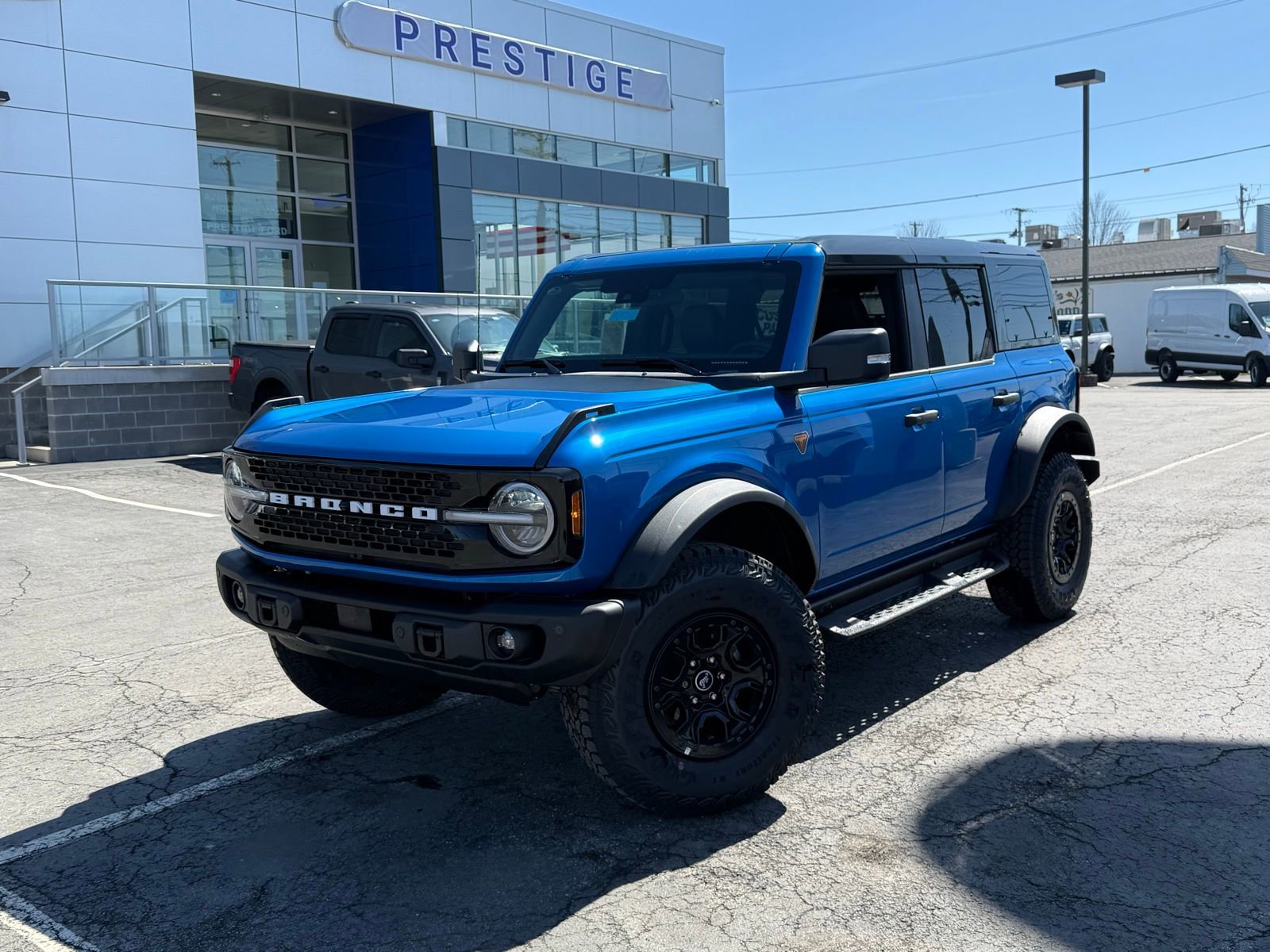 New 2025 Ford Bronco Badlands image 1