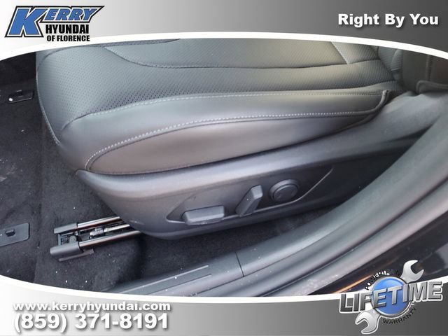 New 2026 Hyundai Elantra Limited w/ Cargo Package image 17