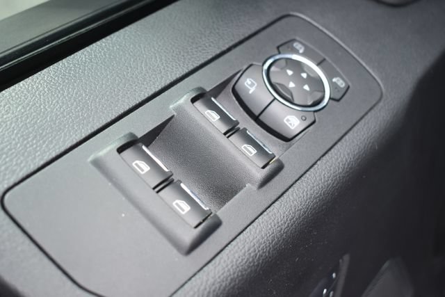 Used 2015 Ford F150 Lariat w/ Equipment Group 502A Luxury AWD/4WD image 20